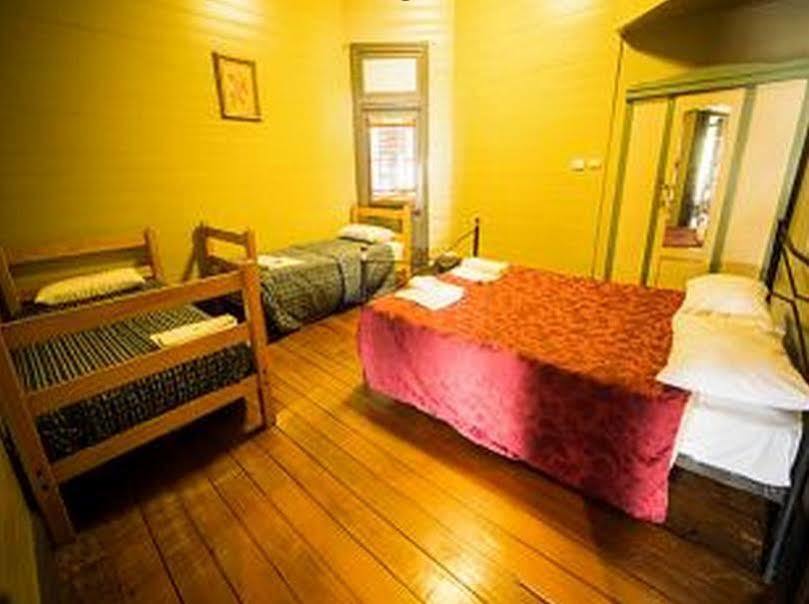 The Middle Pub Hotell Mullumbimby Exteriör bild